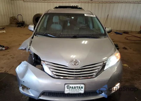 2012 Toyota Sienna Xle from USA, damaged, VIN 5TDDK3DC7CS045777
